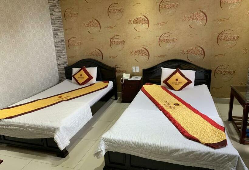 اتاق استاندارد, Minh Kieu