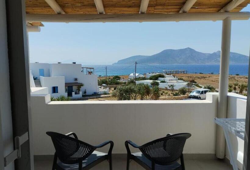 海景豪华三人间, Paradise