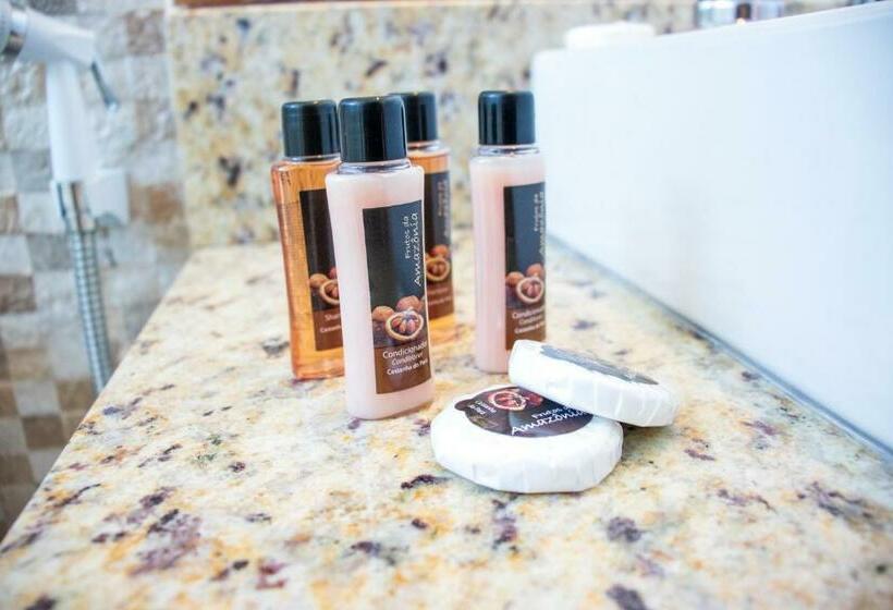 جناح جونيور إداري, Paradiso Corporate