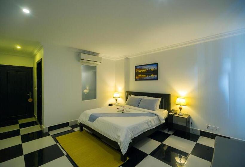 اتاق لوکس با چشم‌انداز استخر, Rithy Rine Angkor Residence
