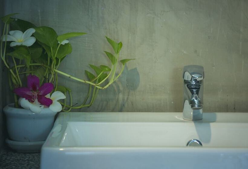 プールの見えるデラックスルーム, Rithy Rine Angkor Residence