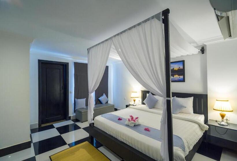 اتاق لوکس با چشم‌انداز استخر, Rithy Rine Angkor Residence