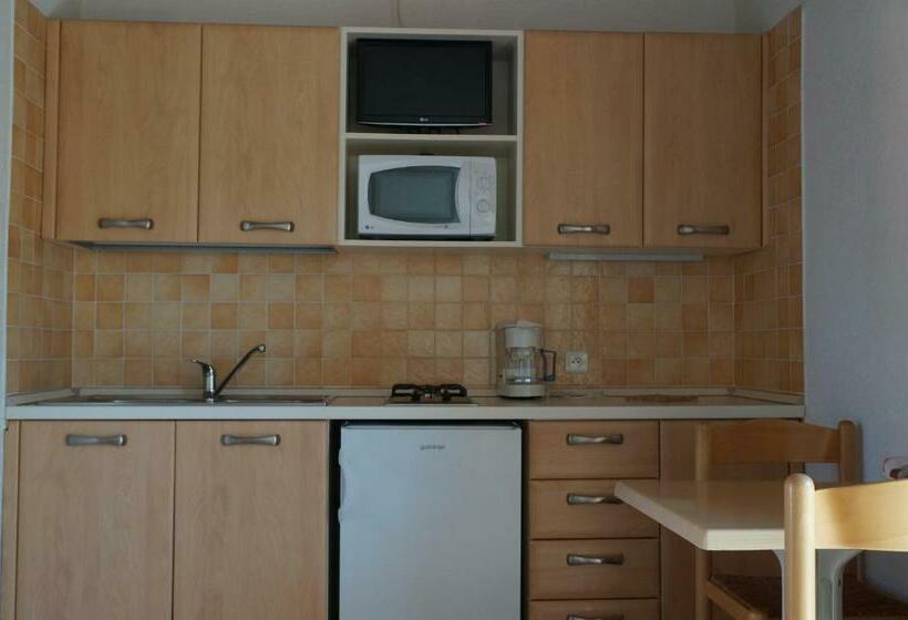 스탠다드 스튜디오, Résidence Les Castors