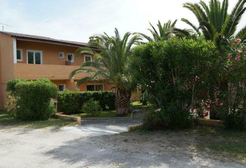 스탠다드 스튜디오, Résidence Les Castors