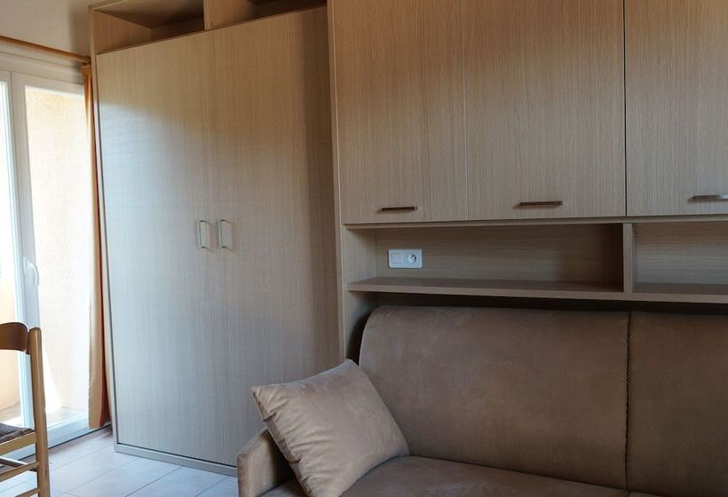 스탠다드 스튜디오, Résidence Les Castors