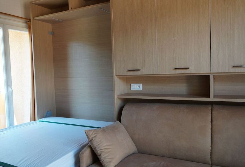 스탠다드 스튜디오, Résidence Les Castors