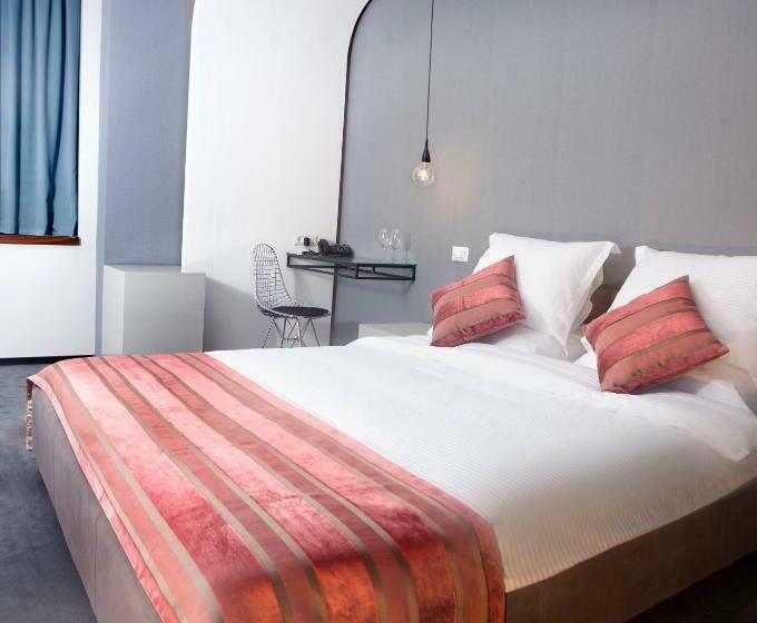 Standard Room, Russia