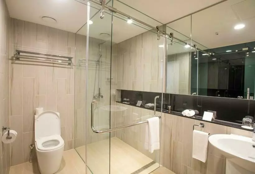 اتاق لوکس با چشم‌انداز دریا, Taumeasina Island Resort