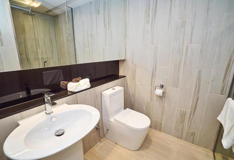 اتاق لوکس با چشم‌انداز دریا, Taumeasina Island Resort