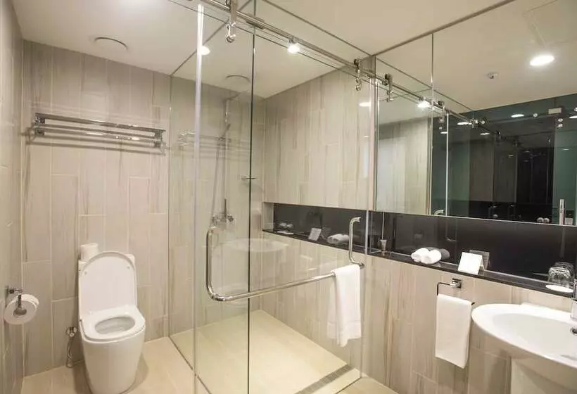 اتاق لوکس با چشم‌انداز دریا, Taumeasina Island Resort