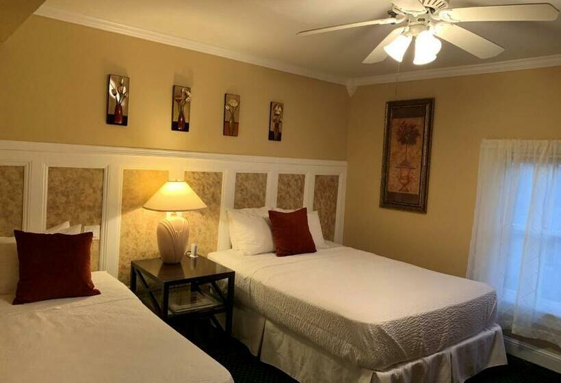 غرفة عائلية, The Ocean Plaza