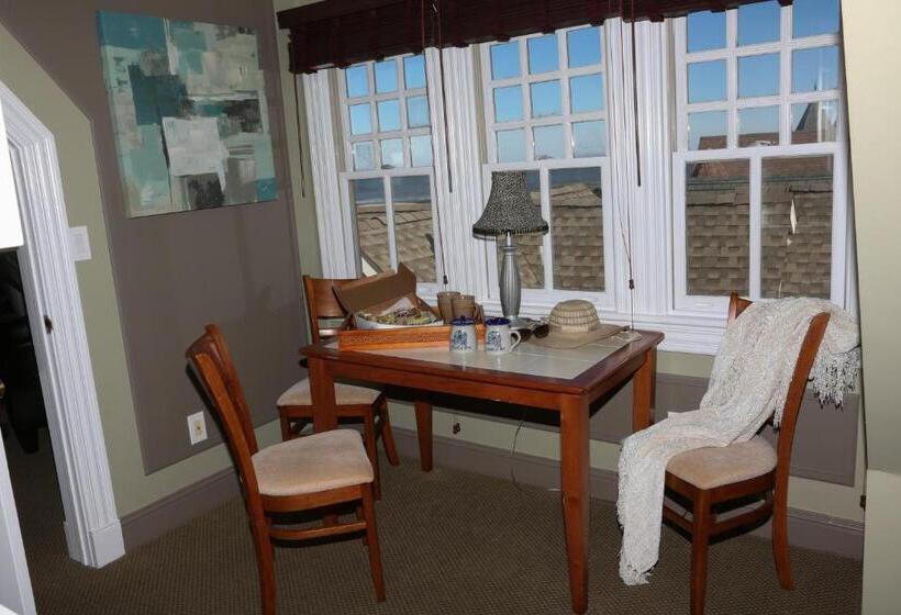 جناح, The Ocean Plaza