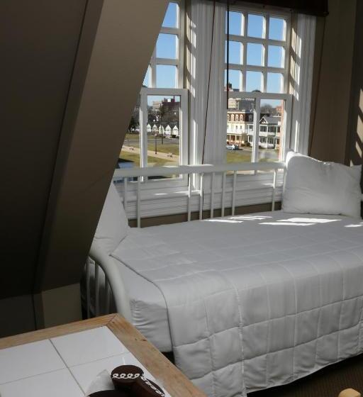 جناح, The Ocean Plaza