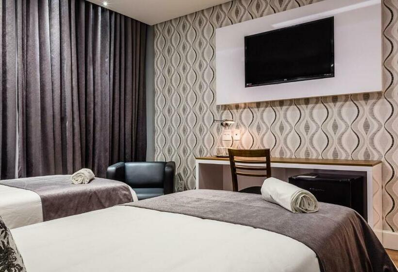Quarto Superior, Vox