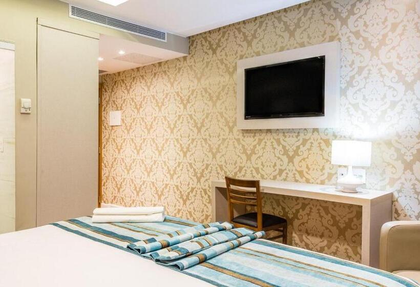 غرفة سوبيريور سرير كينج, Vox