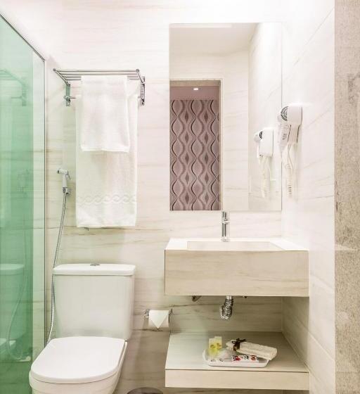 غرفة سوبيريور سرير كينج, Vox