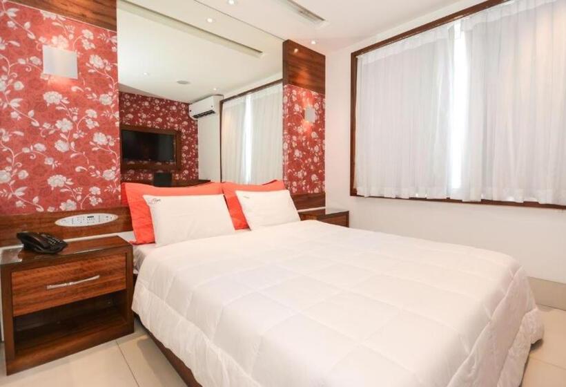 غرفة ديلوكس, Vox