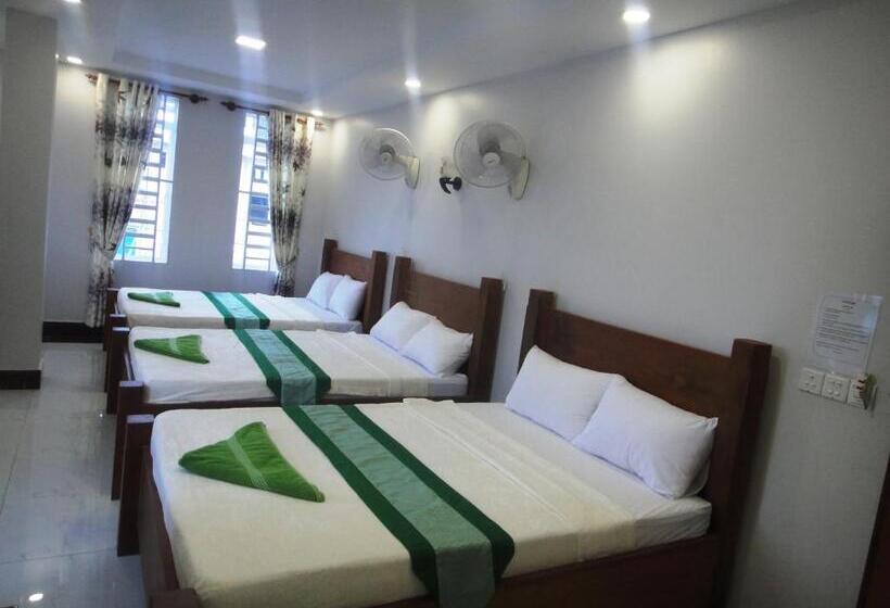 غرفة سوبيريور ثلاثية, Marany Guesthouse