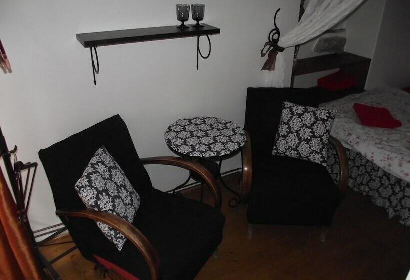 חדר סטנדרט חדר אמבטיה משותף, Tiffany