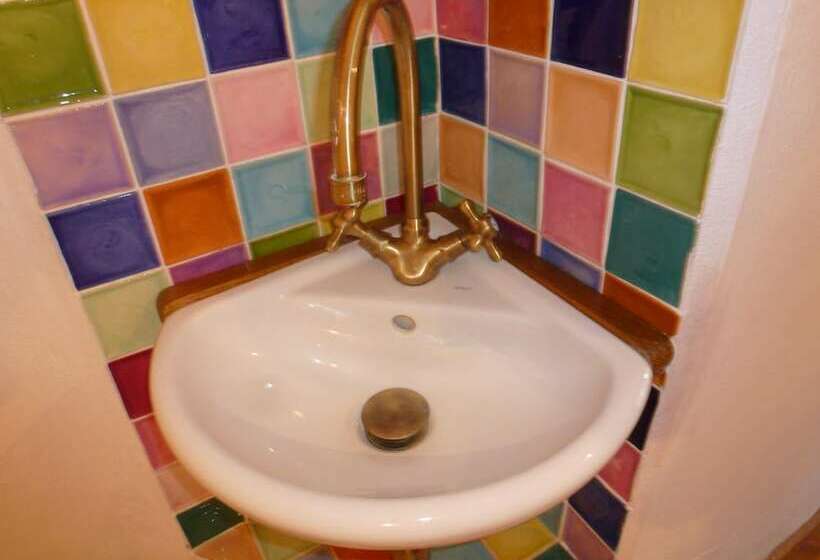 חדר סטנדרט חדר אמבטיה משותף, Tiffany