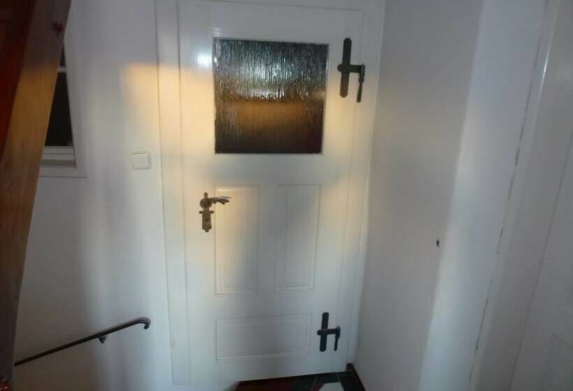 חדר סטנדרט חדר אמבטיה משותף, Tiffany