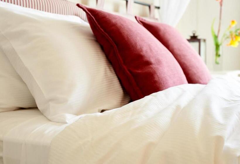 Люкс Семейный 2 Спальни, Village Heights Resort