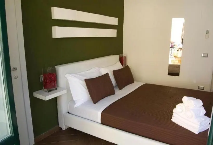 اتاق استاندارد با تخت بزرگ, Palazzo Della Poesia Casa Vacanze