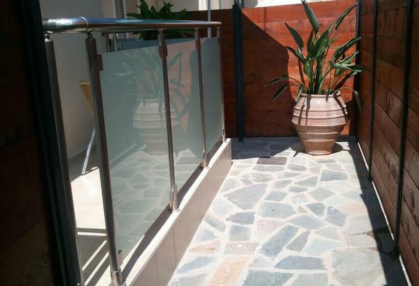 חדר סטודיו סטנדרד, Angelica Studios And Apartments