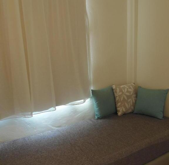 דירת חדר, Angelica Studios And Apartments