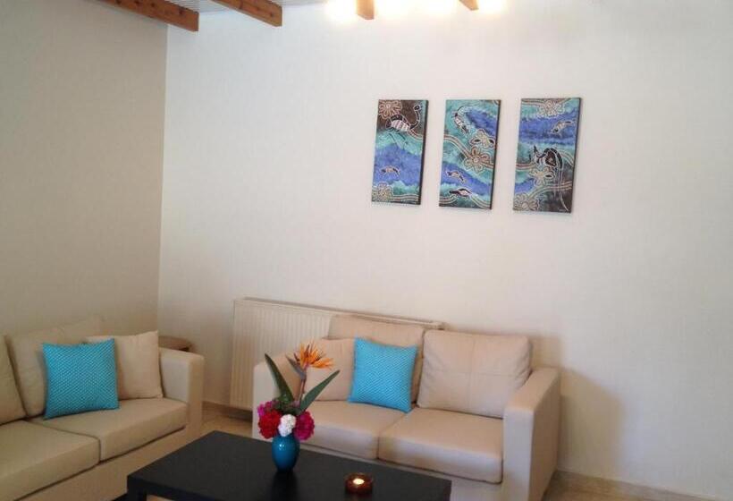 דירת שני חדרים, Angelica Studios And Apartments