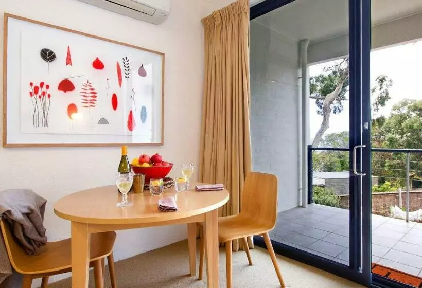 デラックススタジオ, Lorne Surf Apartments