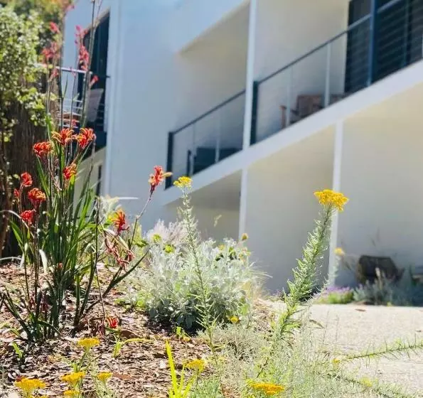デラックススタジオ, Lorne Surf Apartments