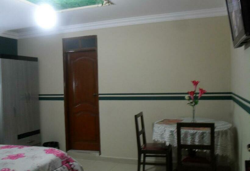 اتاق استاندارد, Hostal Corona Blanca