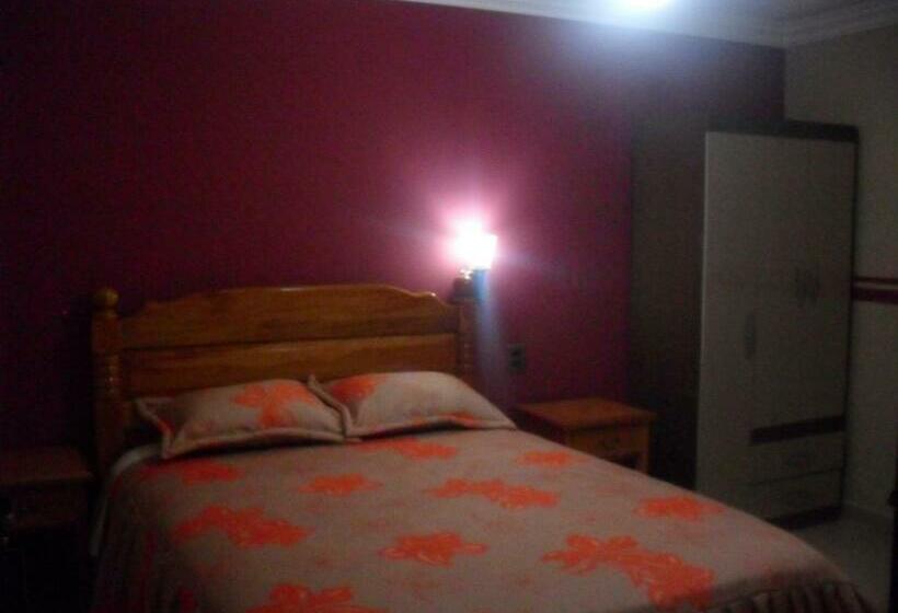 اتاق استاندارد, Hostal Corona Blanca