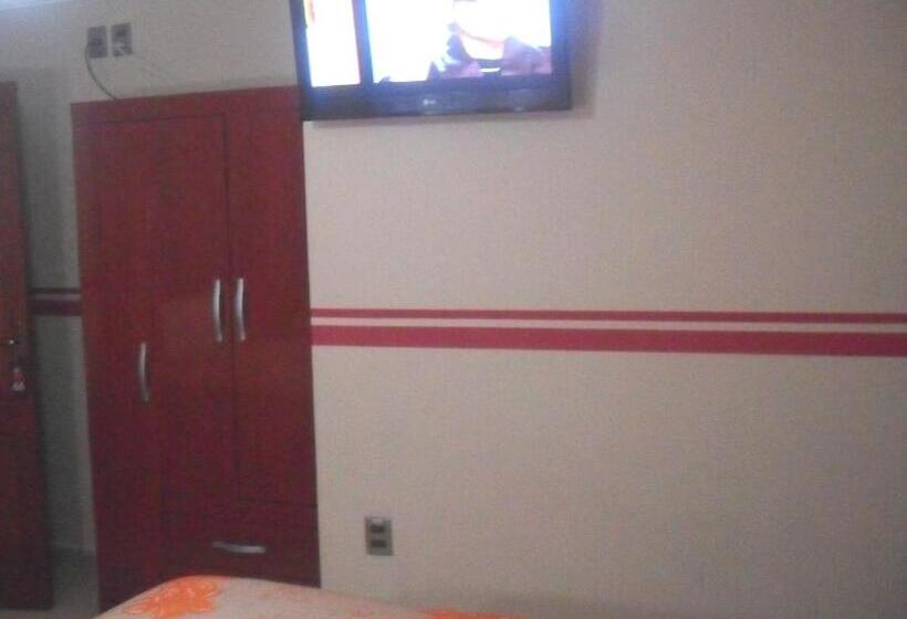 اتاق استاندارد یک تخته با سرویس بهداشتی مشترک, Hostal Corona Blanca