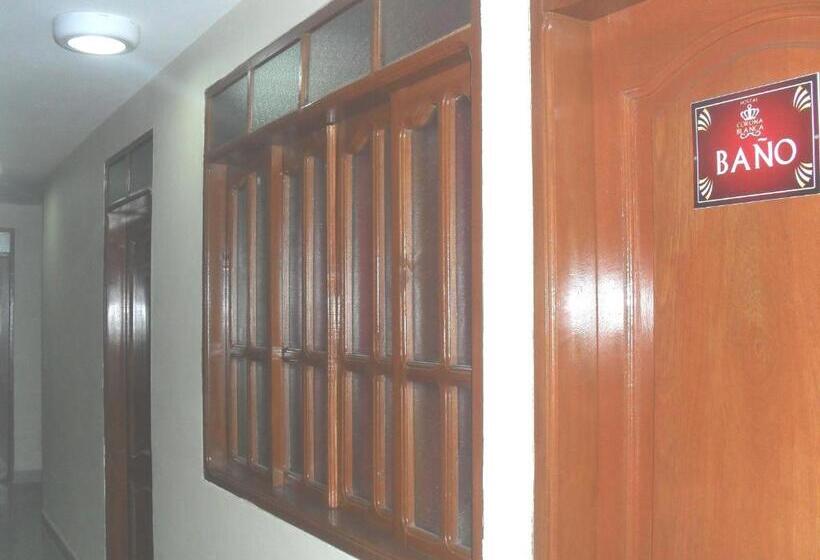 اتاق استاندارد با سرویس بهداشتی مشترک, Hostal Corona Blanca