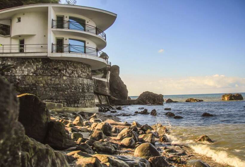 ویلای 1 خوابه, Castello Mare