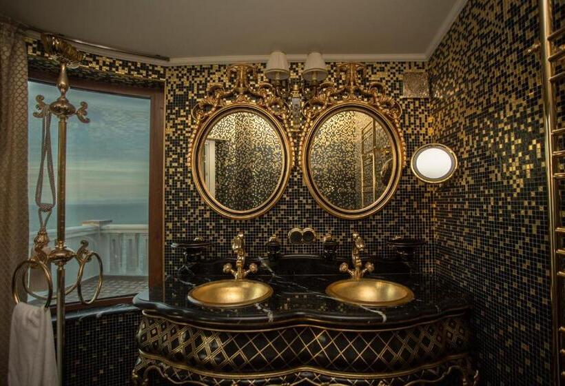 سوئیت پرزیدنت, Castello Mare