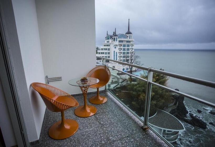 اتاق استاندارد با چشمانداز دریا, Castello Mare