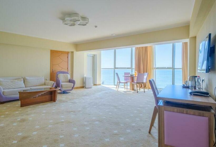 سوییت سوپریور, Castello Mare