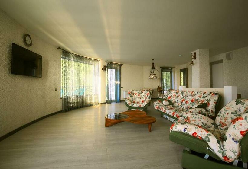 ویلای 1 خوابه, Castello Mare