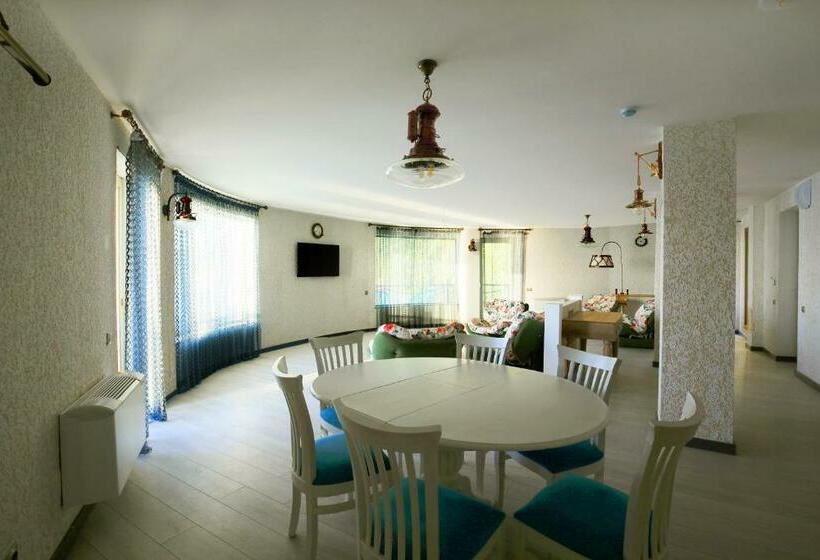 ویلای 1 خوابه, Castello Mare