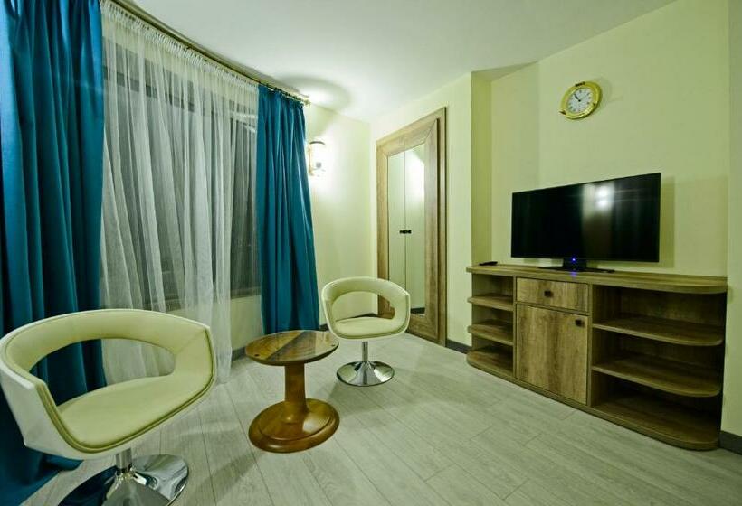 ویلای 1 خوابه, Castello Mare