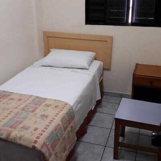 Номер Стандарт Индивидуальный, Colonial