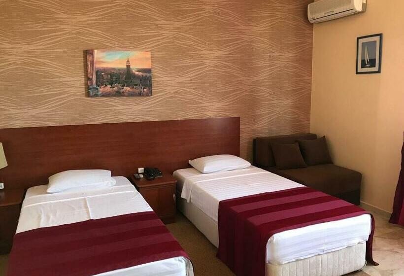 스탠다드 룸, Condori