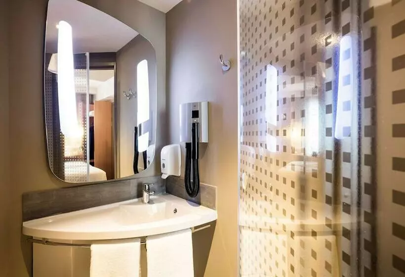 スタンダードルーム, Ibis Yerevan Center