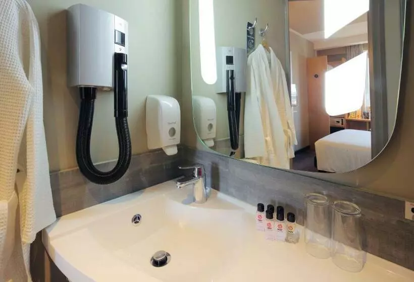 プレミアムルーム, Ibis Yerevan Center