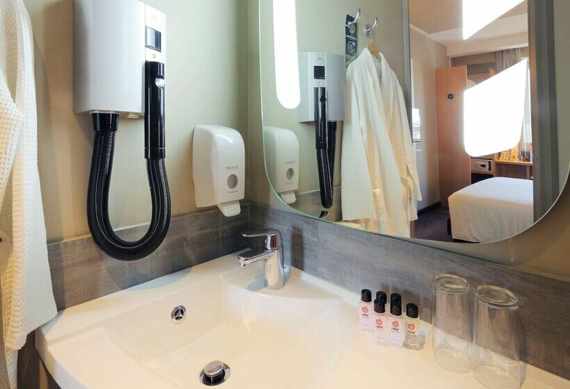 프리미엄 룸, Ibis Yerevan Center