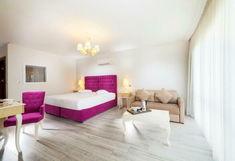 غرفة ديلوكس مطلة على البحيرة, Motali Life