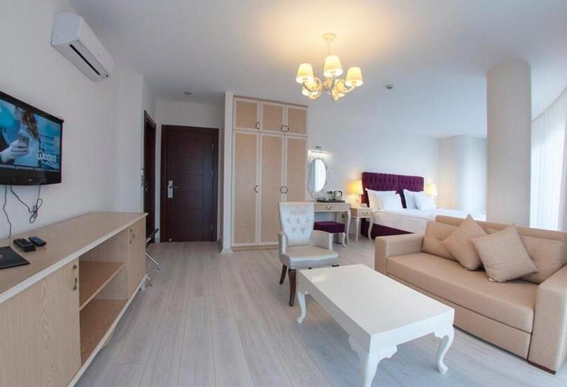 Superior room with lake view, Motali Life